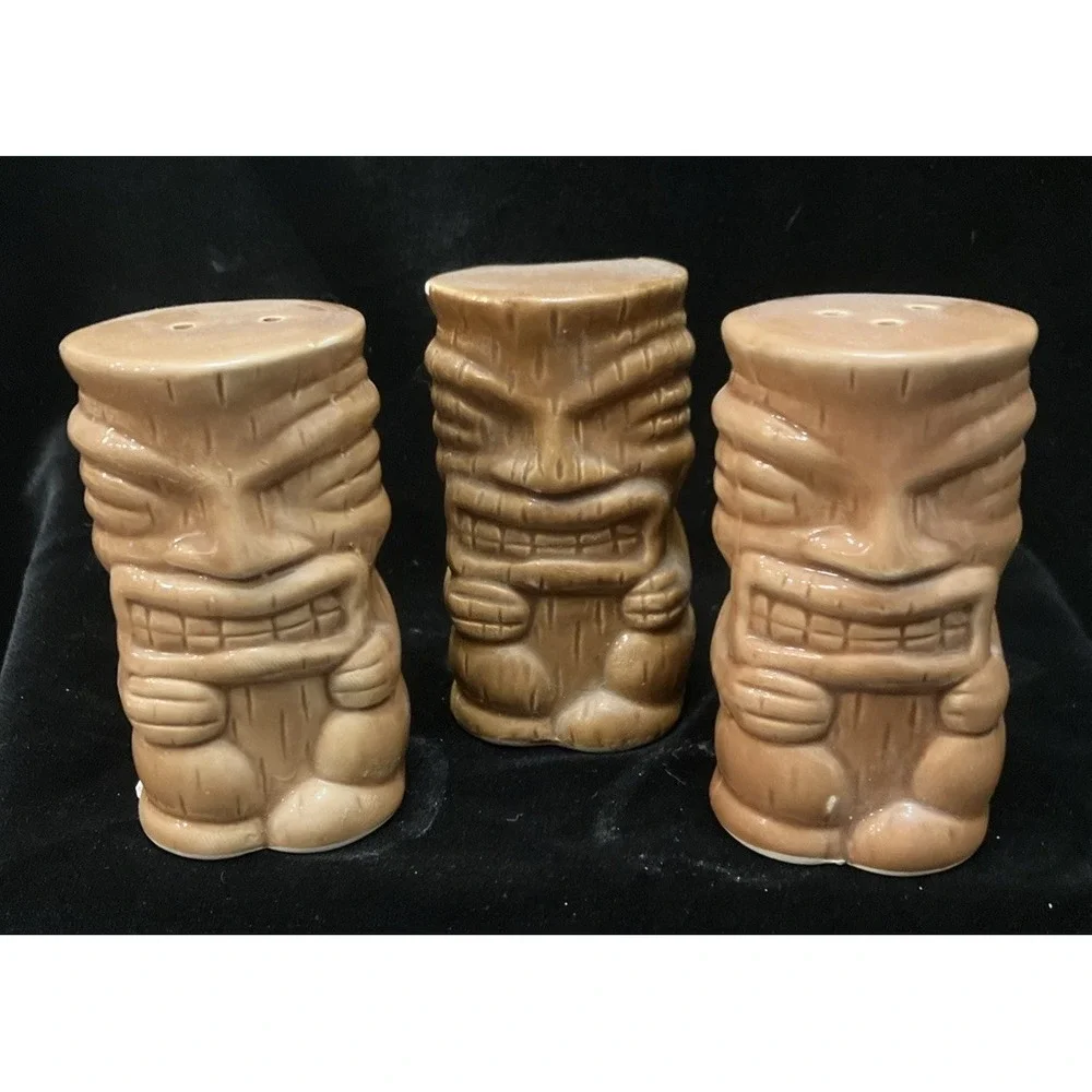 Tiki Luau Salt & Pepper Shakers + Toothpick Holder Hawaii Aloha Vintage Kitchen